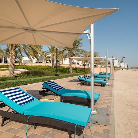 Simply Comfort In Sarai Palm Jumeirah Dubai Exteriör bild