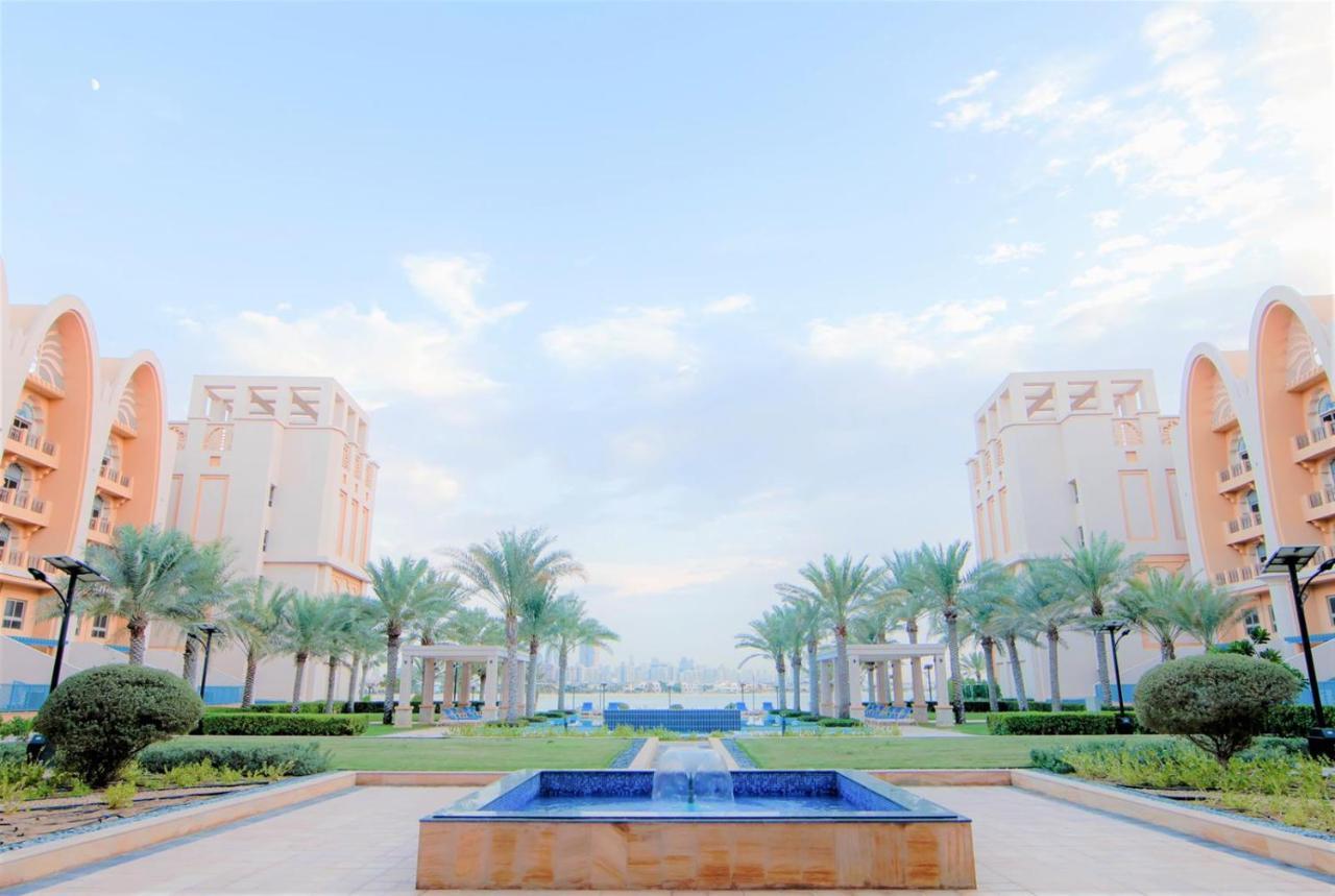 Simply Comfort In Sarai Palm Jumeirah Dubai Exteriör bild
