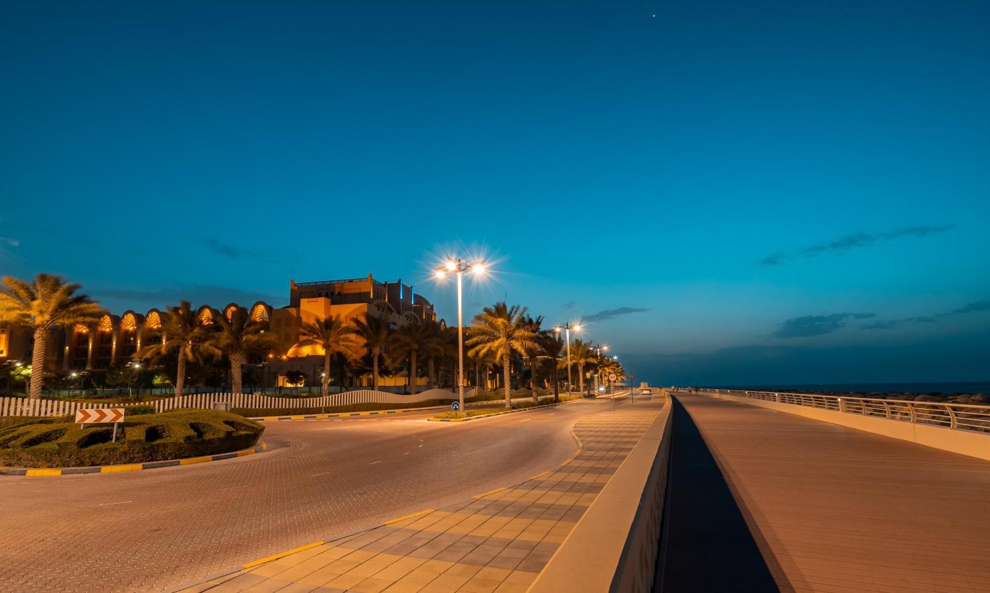 Simply Comfort In Sarai Palm Jumeirah Dubai Exteriör bild