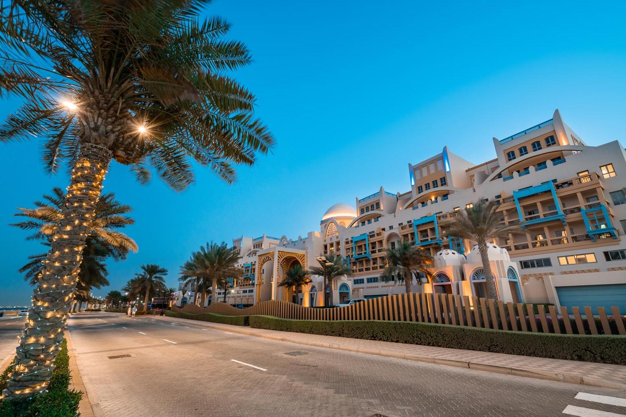 Simply Comfort In Sarai Palm Jumeirah Dubai Exteriör bild